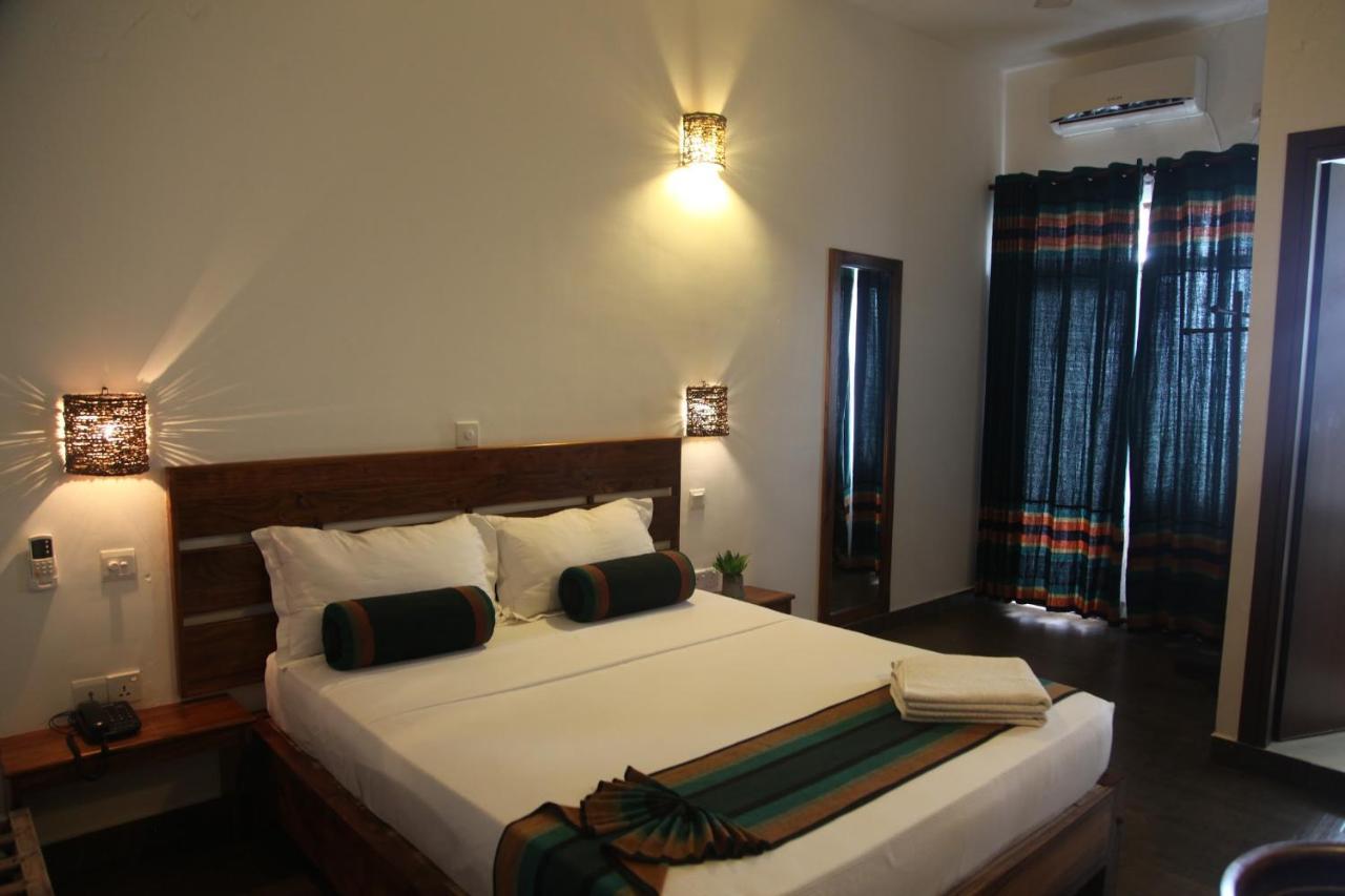 Bay Vista Hotel